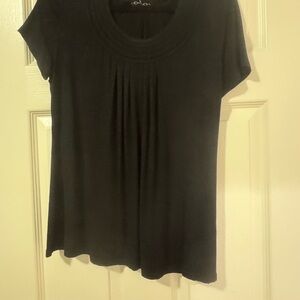 Short sleeve black top